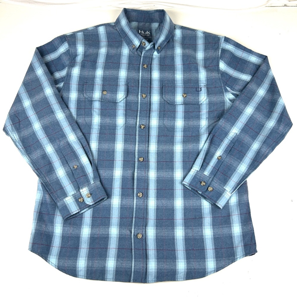 HUK Rutledge Light Flannel Long Sleeve Fishing Shirt Mens Size Medium Blue Plaid